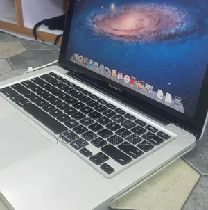 New Laptop Apple MacBook 4GB Intel Core i5 HDD 500GB
