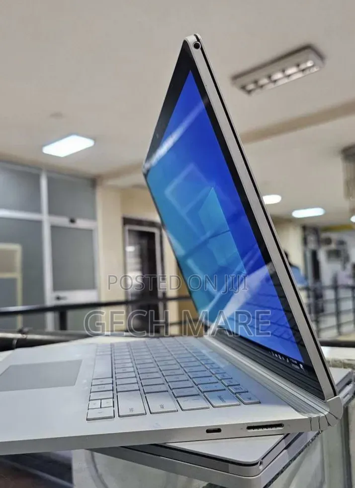 New Laptop Microsoft Surface Laptop 3 16GB Intel Core i7 SSD 256GB