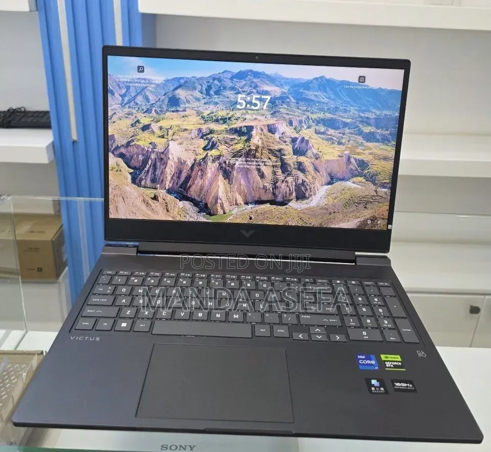 New Laptop HP Victus 16 16GB Intel Core i7 SSD 1T