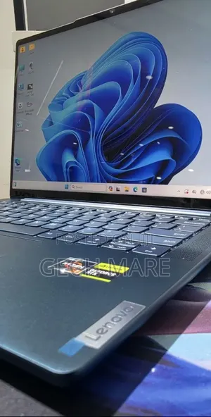 New Laptop Lenovo Yoga 7i 16GB AMD Ryzen 7 SSD 512GB