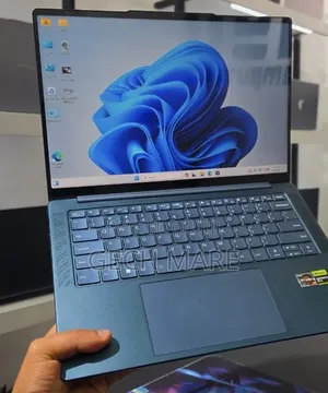 New Laptop Lenovo Yoga 7i 16GB AMD Ryzen 7 SSD 512GB