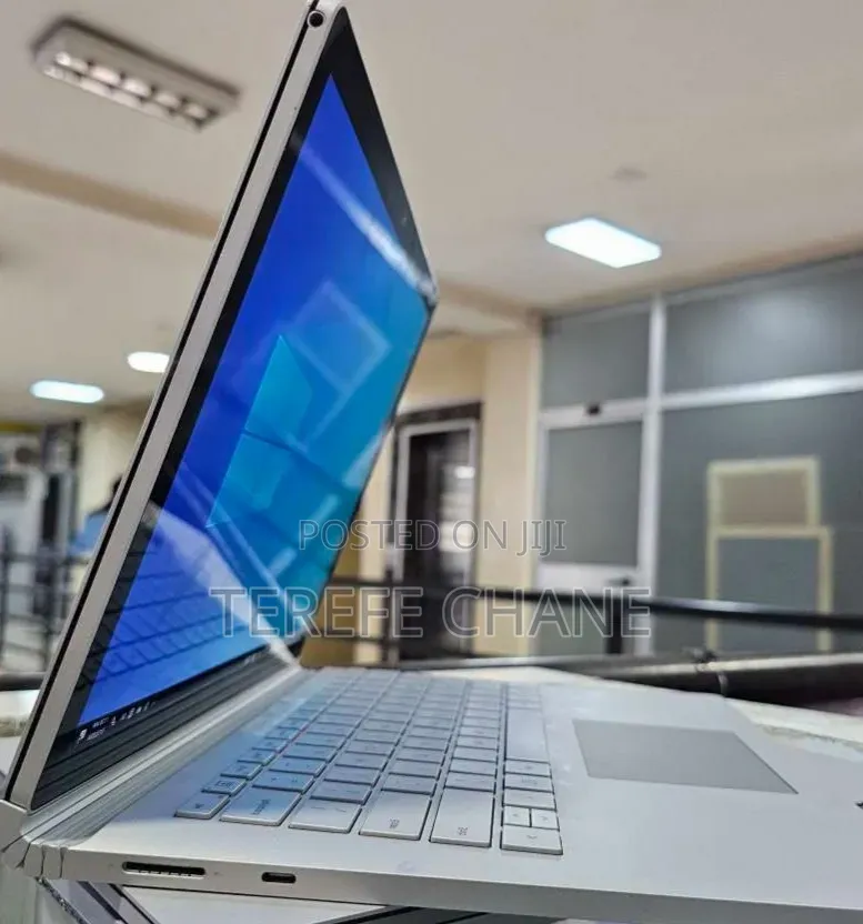 New Laptop Microsoft Surface Laptop 3 16GB Intel Core i7 SSD 256GB