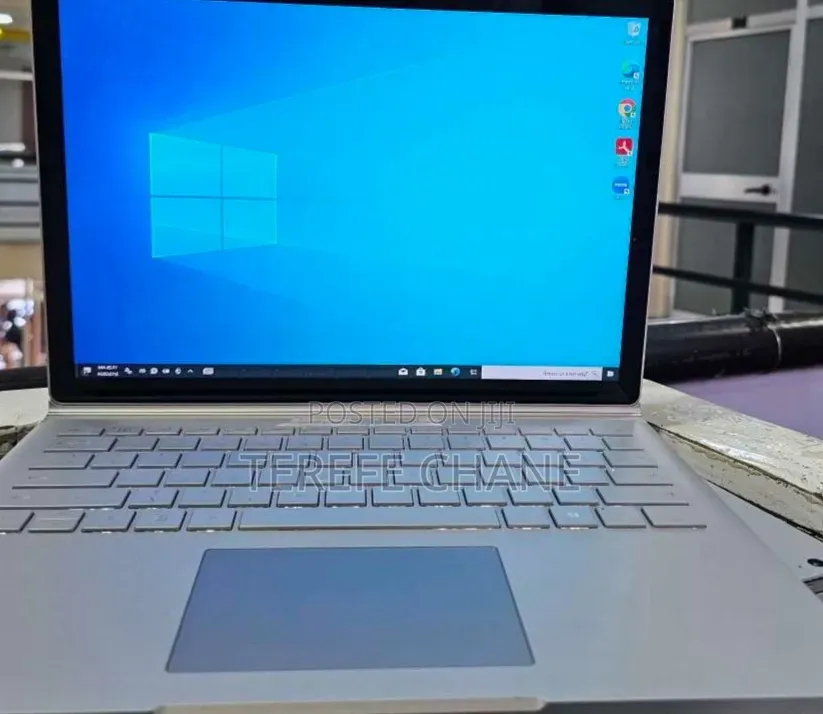 New Laptop Microsoft Surface Laptop 3 16GB Intel Core i7 SSD 256GB