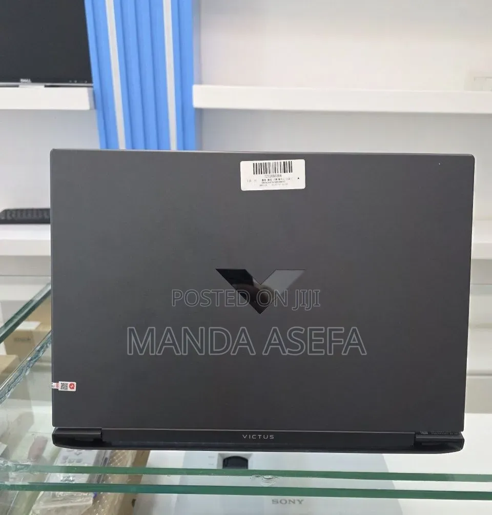 New Laptop HP Victus 16 16GB Intel Core i7 SSD 1T