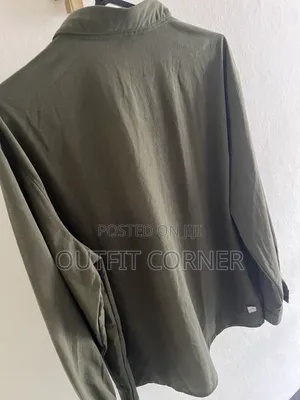 Casual Minimalist Men's Shirt