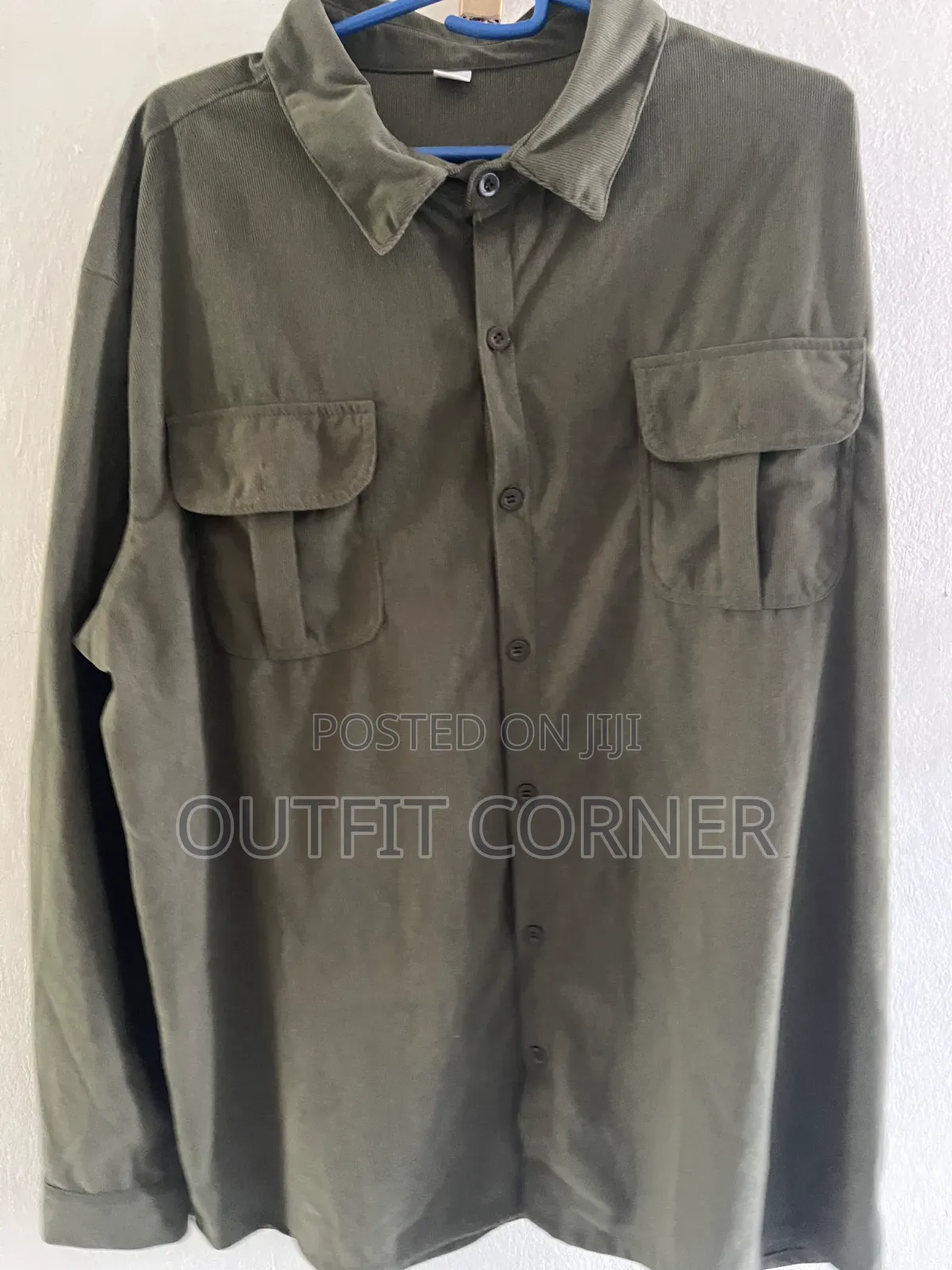 Casual Minimalist Men's Shirt