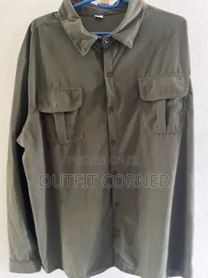 Casual Minimalist Men's Shirt