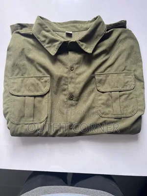 Casual Minimalist Men's Shirt