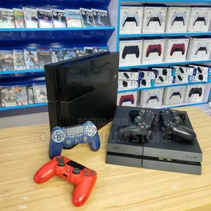 PlayStation 4 Fat በዋስትና (FC 26 የተጫነበት)
‎
