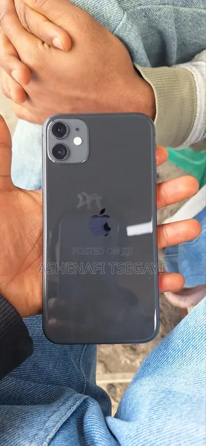 New Apple iPhone 11 128 GB Black