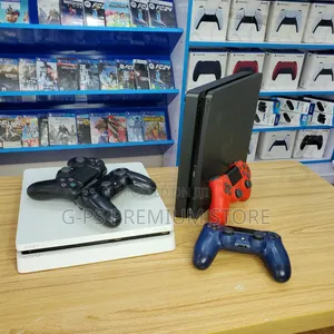  PlayStation 4 Slim በዋስትና (FC 26 የተጫነበት)
‎