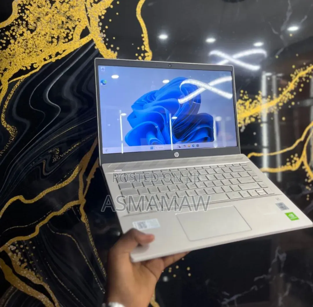 New Laptop HP Pavilion 14 16GB Intel Core i7 SSD 1T
