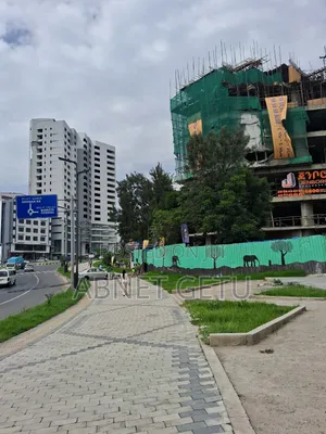 2bdrm Apartment in Jenboro Realestate, Lideta for sale