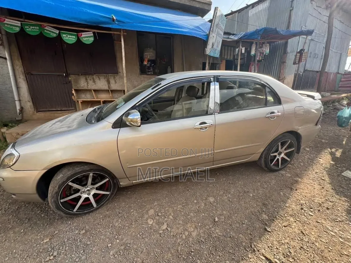 Toyota Corolla 2003 Gold