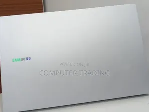 New Laptop Samsung Galaxy Book4 8GB Intel Core i5 SSD 512GB