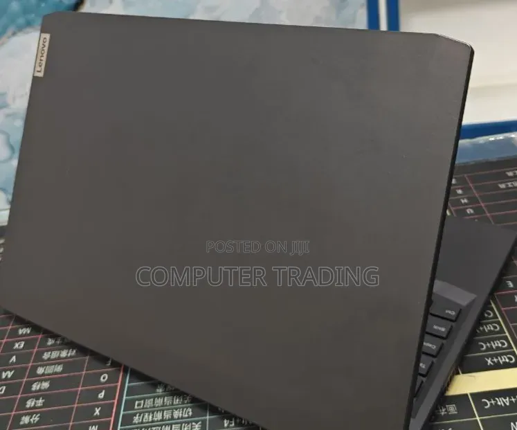 New Laptop Lenovo IdeaPad 1 8GB AMD Ryzen 5 SSD 512GB