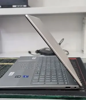 New Laptop HP Stream Notebook 16GB Intel Core i7 SSD 1T