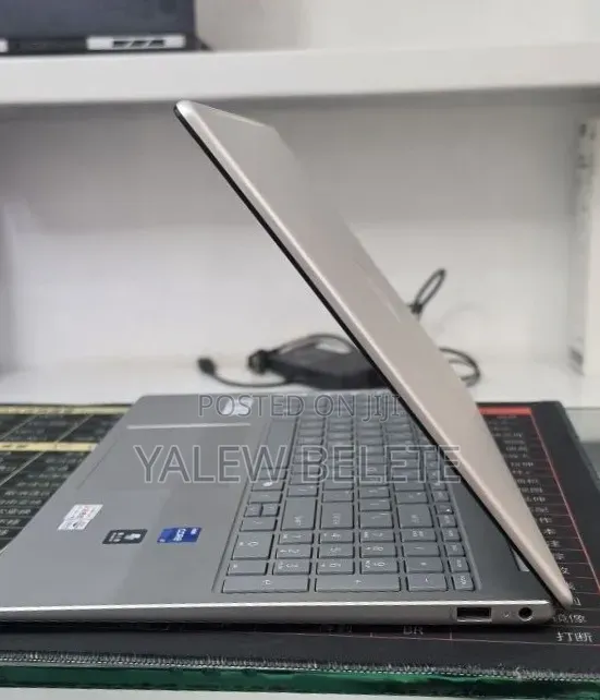 New Laptop HP Stream Notebook 16GB Intel Core i7 SSD 1T