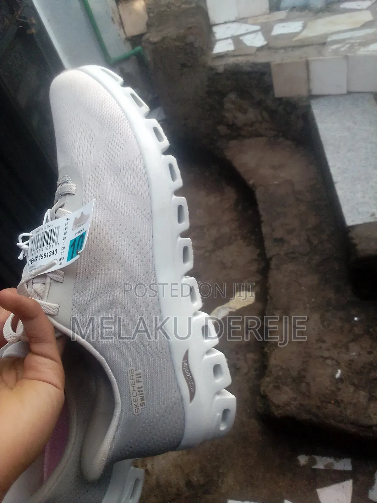 Original Skechers Glide Step Womens Sneakers Size 4.