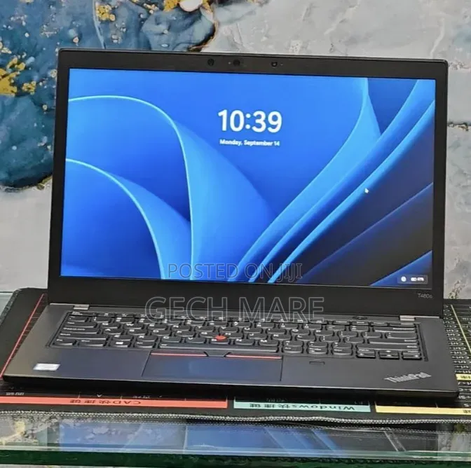 New Laptop Lenovo ThinkPad T480s 8GB Intel Core i7 SSD 256GB