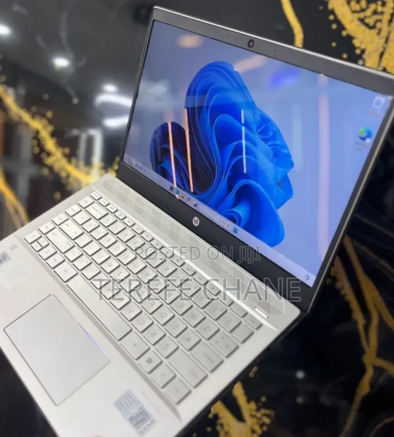 New Laptop HP Pavilion 14 16GB Intel Core i7 SSD 512GB