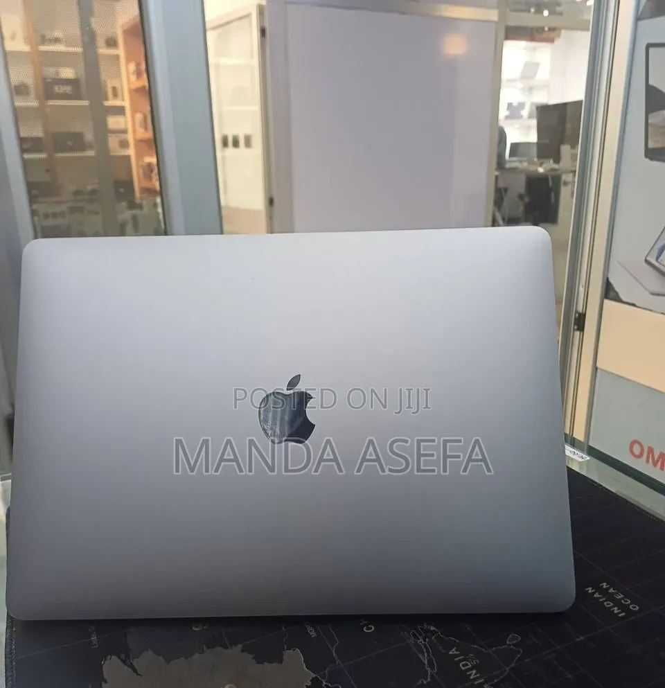 New Laptop Apple MacBook Air 2020 M1 8GB Apple M1 SSD 256GB