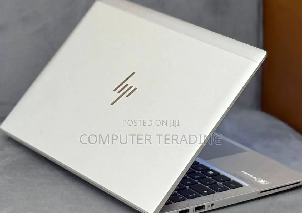 New Laptop HP EliteBook 830 G8 8GB Intel Core i5 SSD 512GB