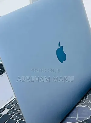 New Laptop Apple MacBook Air 2020 M1 16GB Apple M1 SSD 256GB
