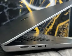 New Laptop Apple MacBook Pro 2020 M1 16GB Apple M1 Pro SSD 512GB