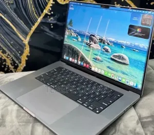 New Laptop Apple MacBook Pro 2020 M1 16GB Apple M1 Pro SSD 512GB