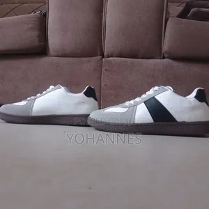 Adidas Samba Style Casual Sneakers