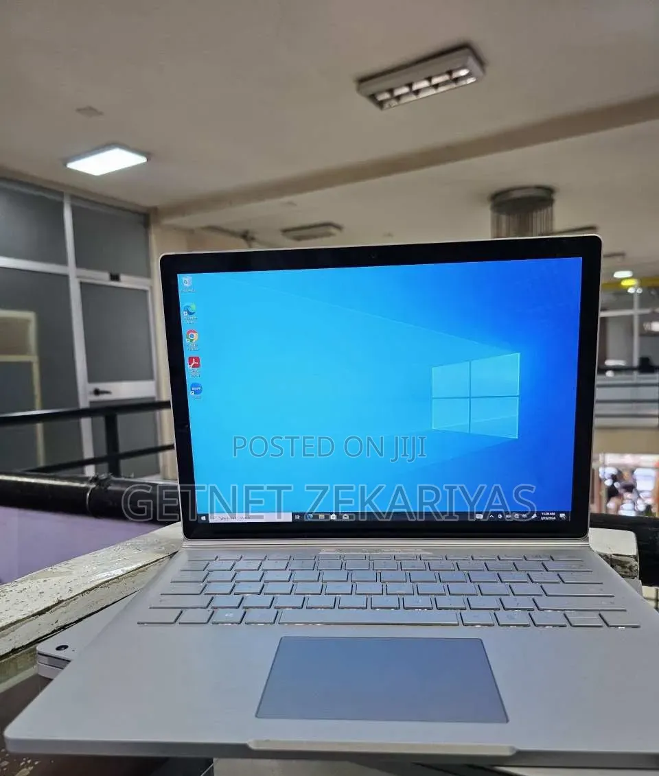New Laptop Microsoft Surface Book 3 16GB Intel Core i7 SSD 256GB