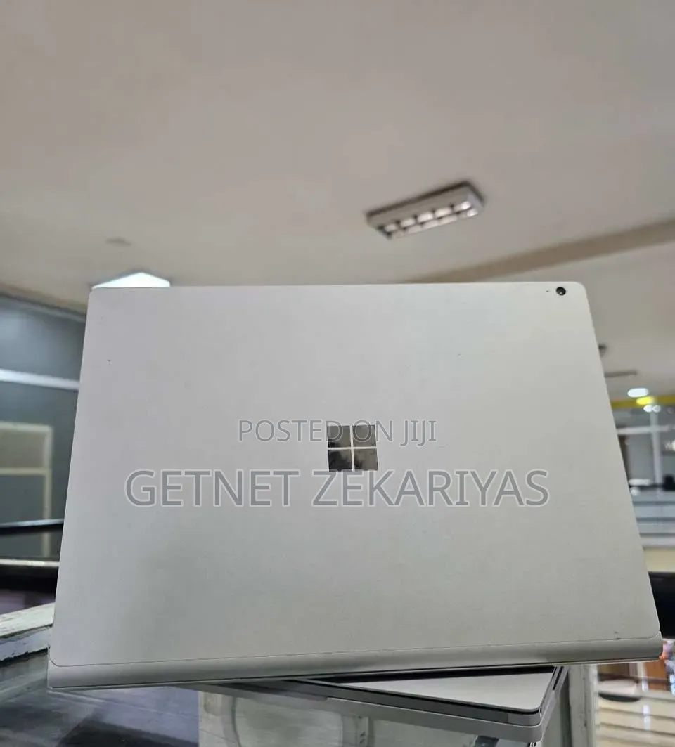 New Laptop Microsoft Surface Book 3 16GB Intel Core i7 SSD 256GB