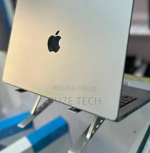 New Laptop Apple MacBook Pro 2021 M1 16GB Apple M1 Pro SSD 512GB