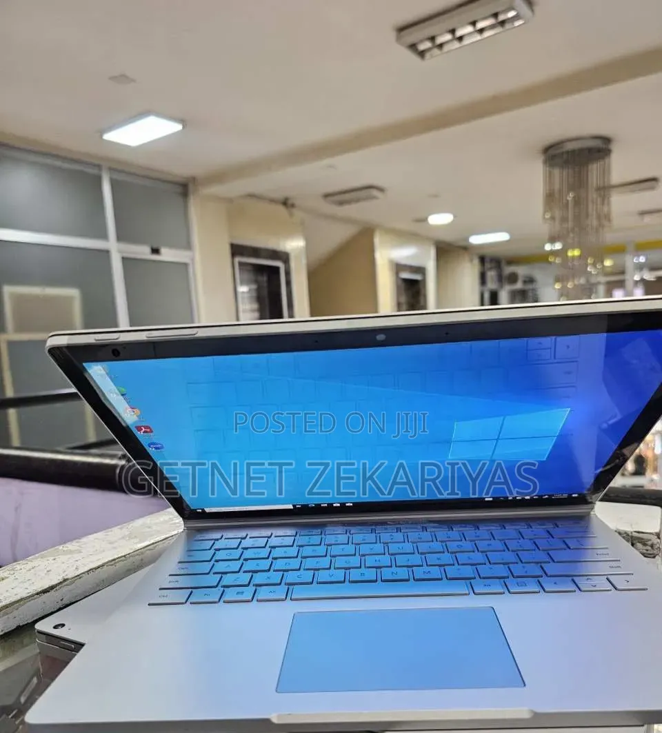 New Laptop Microsoft Surface Book 3 16GB Intel Core i7 SSD 256GB