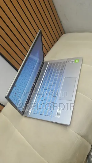 New Laptop HP Pavilion 14 16GB Intel Core i7 SSD 512GB
