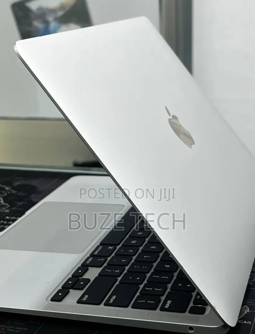New Laptop Apple MacBook Air 2020 M1 16GB Apple M1 SSD 512GB