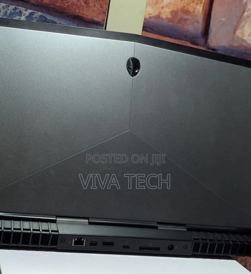 New Laptop Alienware M15 r3 16GB Intel Core i7 SSD 512GB
