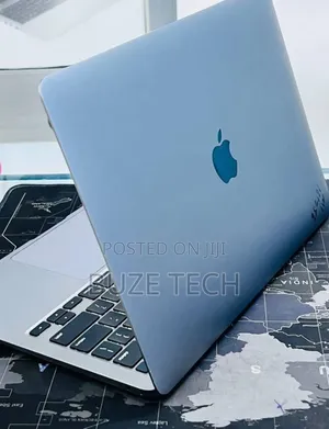 New Laptop Apple MacBook Air 2020 M1 16GB Apple M2 SSD 256GB