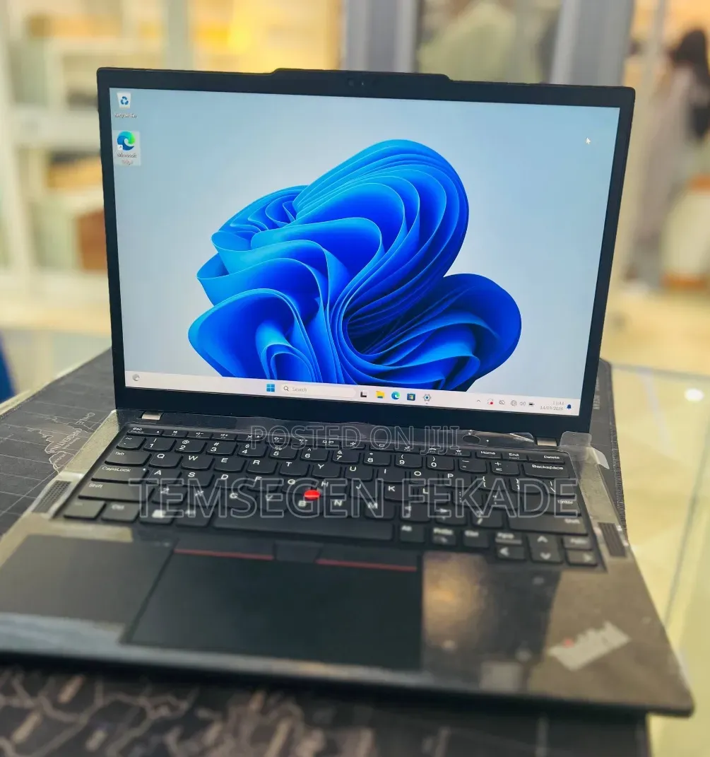 New Laptop Lenovo ThinkPad X13 Gen 4 16GB Intel Core i7 SSD 512GB