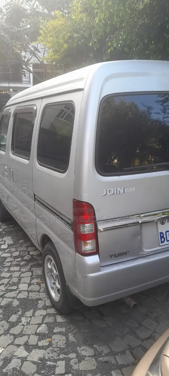 Suzuki Super Carry 2000 Silver