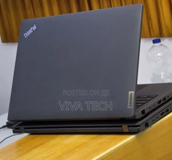 New Laptop Lenovo ThinkPad T14 G4 16GB Intel Core i7 SSD 512GB