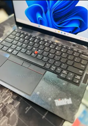New Laptop Lenovo ThinkPad X13 Gen 4 16GB Intel Core i7 SSD 512GB