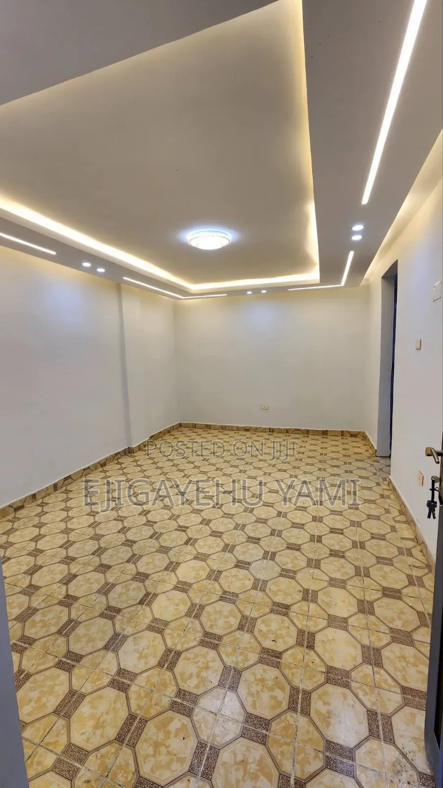 Furnished 2bdrm Condo in Condominium, Bole for sale