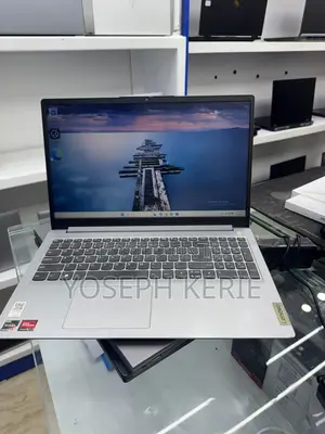 New Laptop Lenovo Ideapad 3 8GB AMD Ryzen 5 SSD 512GB