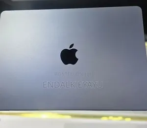 New Laptop Apple MacBook Air 2024 M3 8GB Apple M3 SSD 256GB