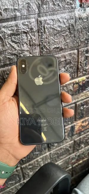 Apple iPhone XS 64 GB Black
