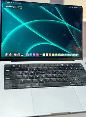 New Laptop Apple MacBook Pro 2021 M1 16GB Apple M1 Pro SSD 512GB