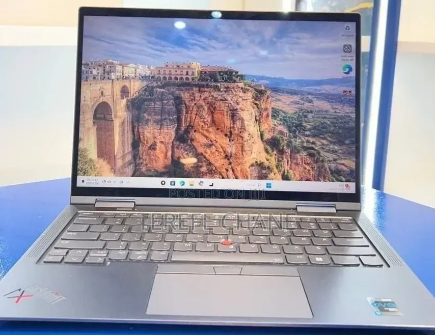 New Laptop Lenovo ThinkPad X1 Yoga 16GB Intel Core i7 SSD 512GB