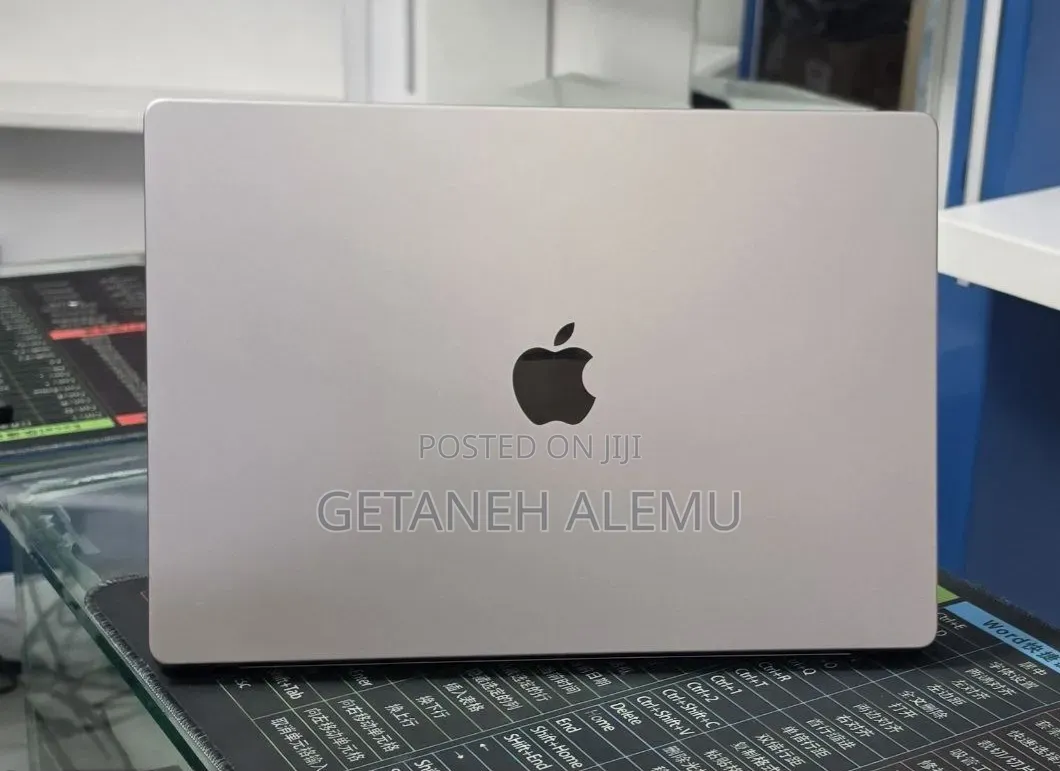 New Laptop Apple MacBook Pro 2021 M1 32GB Apple M1 Pro SSD 512GB